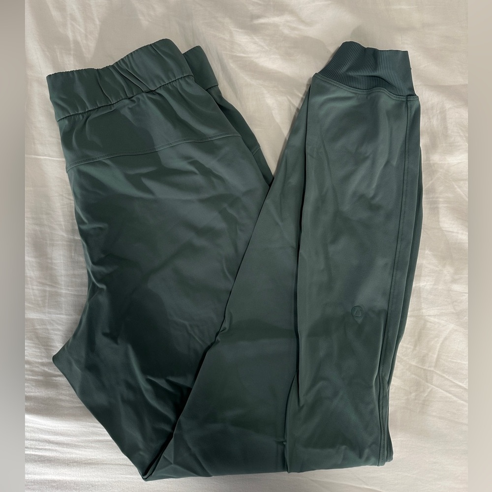 Lululemon On the Fly Jogger - Tidewater Teal - Size 4